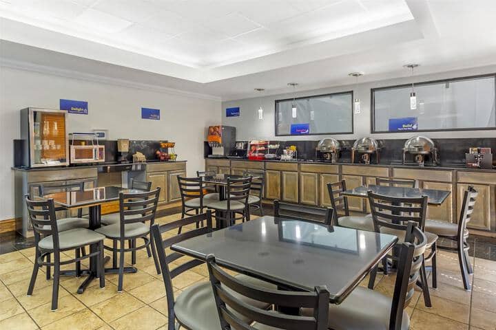 Breakfast area